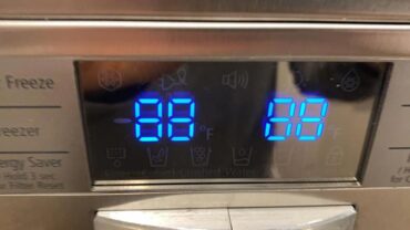 Digital control panel of the fridge