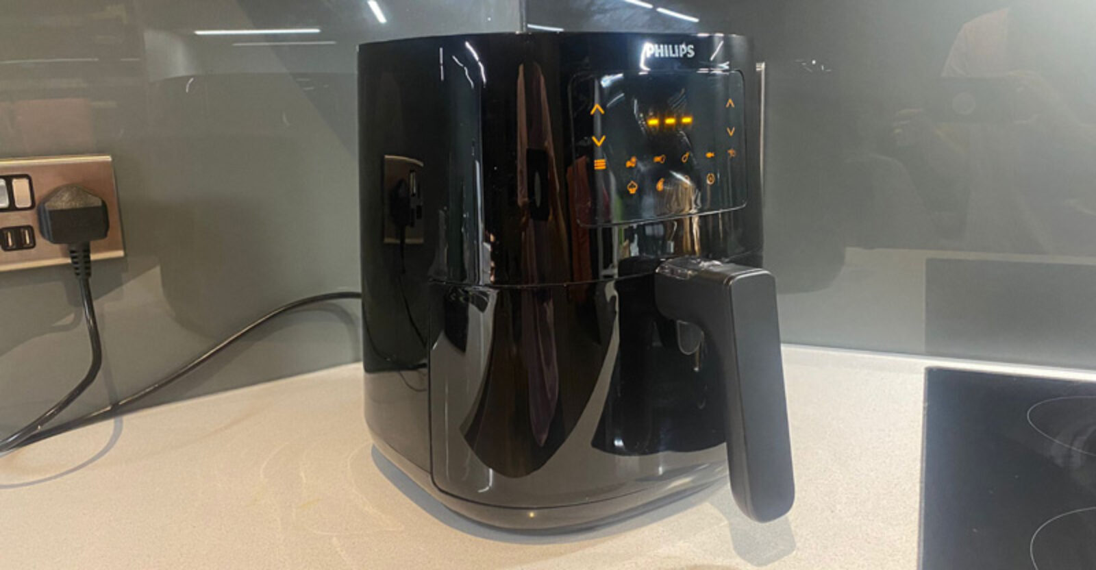 Philips Air Fryer VS Nuwave Charts + Which One To Buy!]