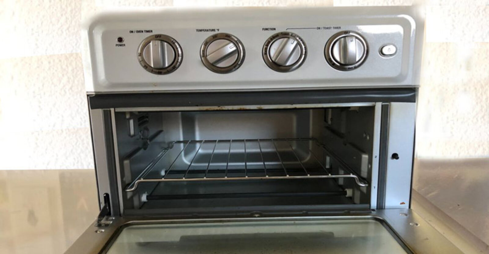 What is the Best Air Fryer With Racks? [Top 8 Products & Tips!]